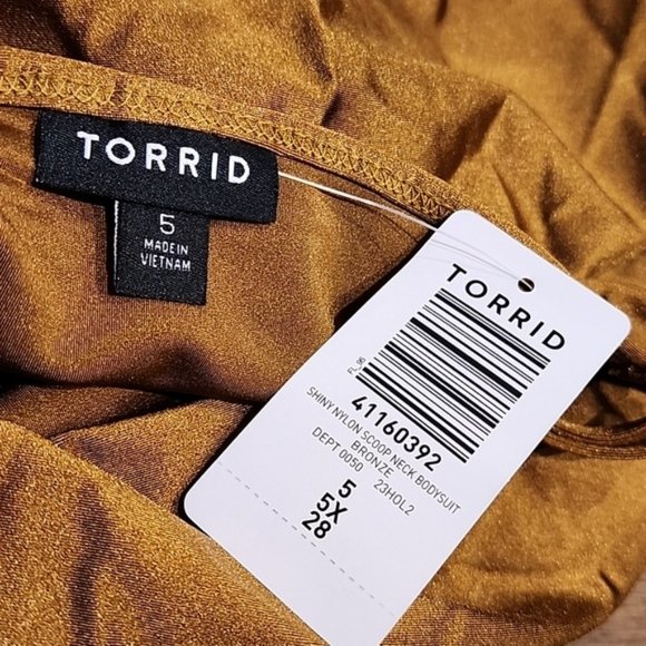 Torrid - Shiny Nylon Scoop Neck Cami in Bronze - Picture 7 of 12